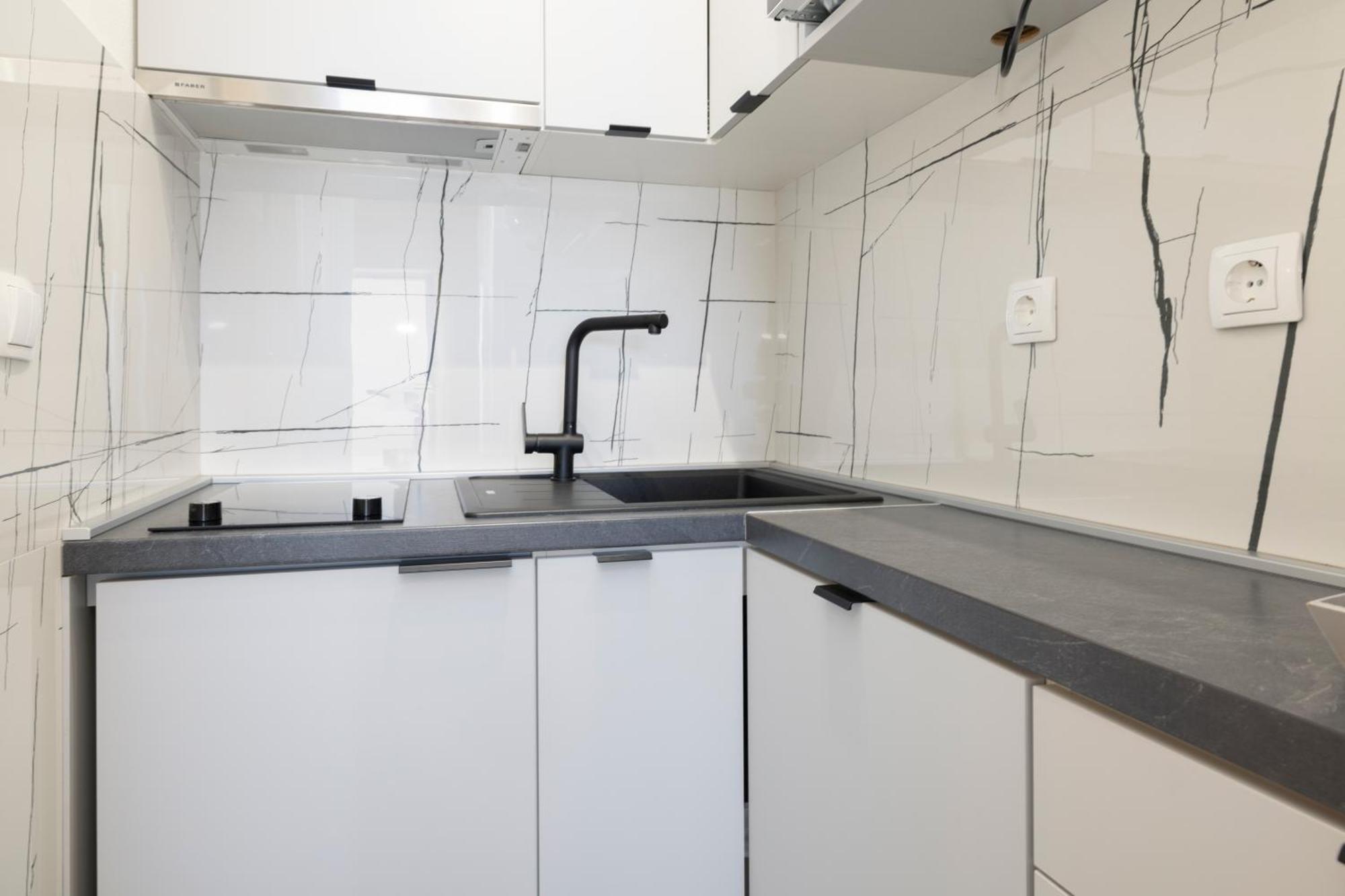 Apartmans Lale Brela Exterior foto
